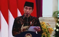 Presiden Jokowi saat meresmikan PT Bank Syariah Indonesia di Istana Negara, Jakarta. (Foto: PMJ News/YouTube Sekretariat Presiden).