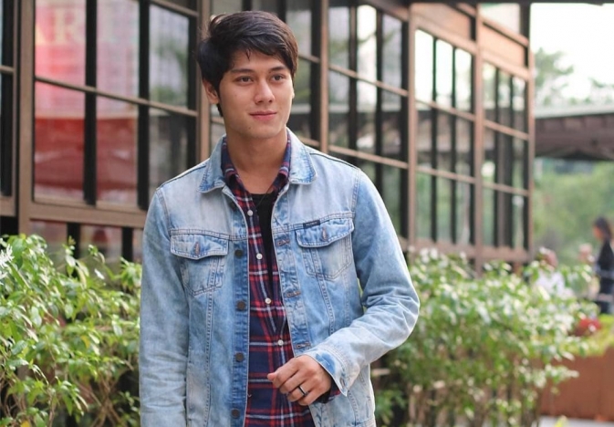 Aktor berparas tampan Rizky Biliar. (Foto: Instagram Rizky). 