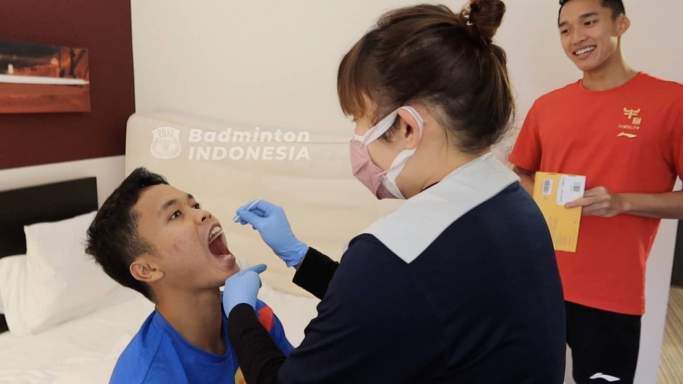 Swab Test Tim All England Merah Putih. (Foto: Twitter Ina Badminton). 