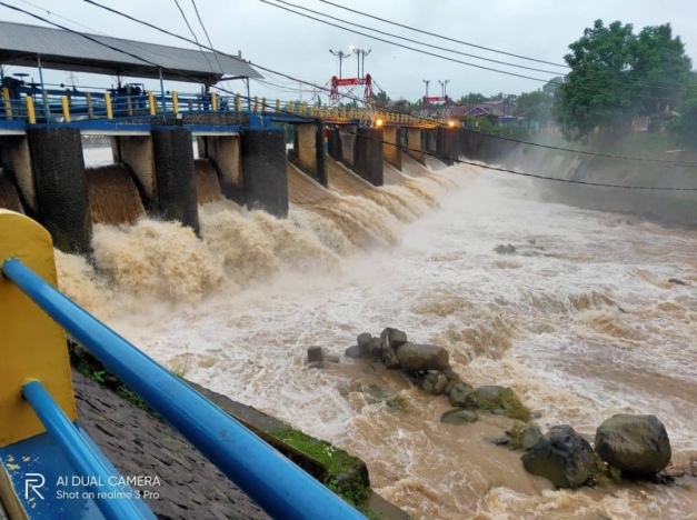 Kondisi terkini Bendung Katulampa. (Foto: Instagram Katulampa). 