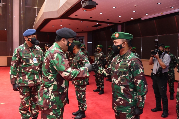 Panglima TNI menerima Laporan Korps Kenaikan Pangkat 34 Pati di Mabes TNI. (Foto: PMJ News). 