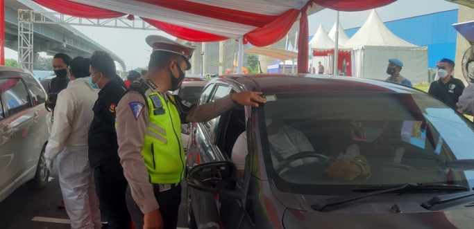 Pos penyekatan arus balik Lebaran Polda Metro Jaya. (Foto: PMJ News)