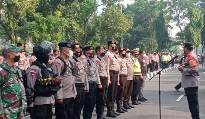 Personel TNI-Polri diterjunkan untuk pengamanan aksi unjuk rasa. (Foto: PMJ News/Istimewa).