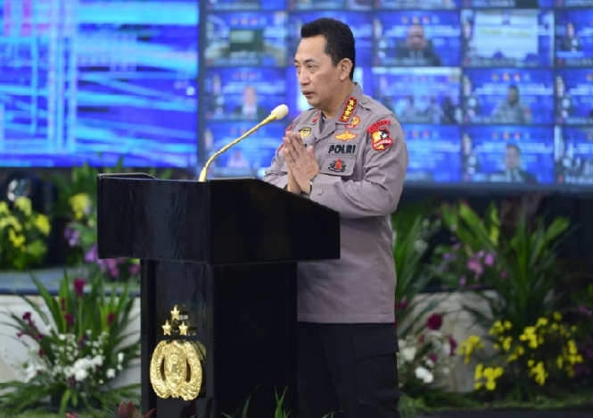 Kapolri Jenderal Listyo Sigit Prabowo saat menyampaikan arahan dalam Rapat Kerja Teknis gabungan empat divisi. (Foto: PMJ News).