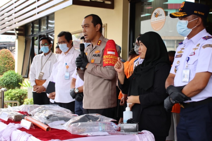 Kapolres Pelabuhan AKBP Putu Kholis. (Foto: PMJ News)