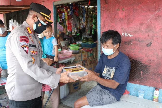 Polres Metro Tangerang Kota melaksanakan pemotongan hewan kurban dan pengolahan daging kurban dengan menggandeng RPH dan UMKM. (Foto: PMJ News).