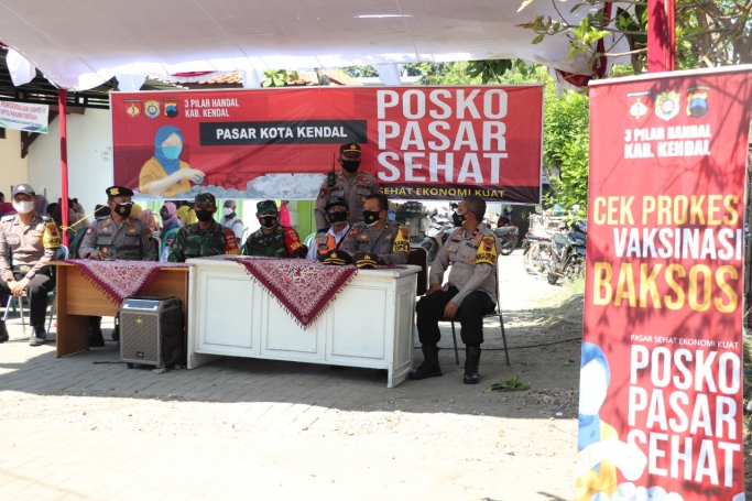 Pasar Sehat di Kendal Jateng yang digagas Polres Kendal