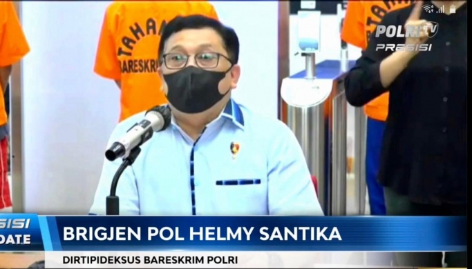 Bareskrim Polri menggelar perkara kasus pinjaman online ilegal. (Foto: PMJ News/Polri TV).