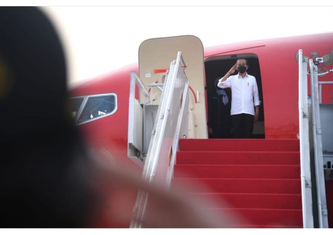 Presiden Jokowi begitu tiba di Kalimantan Timur. (Foto: Instagram Setpres)