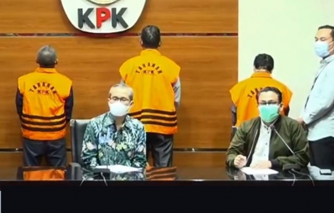 KPK menetapkan tersangka terhadap pejabat yang tertangkap OTT. (Foto: PMJ News/Dok Net).