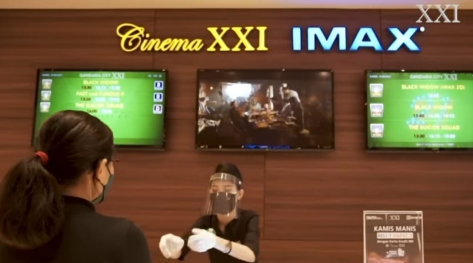 Pembelian tiket di Cinema XXI menerapkan prokes ketat. (Foto: PMJ News/Instagram @cinema.21)