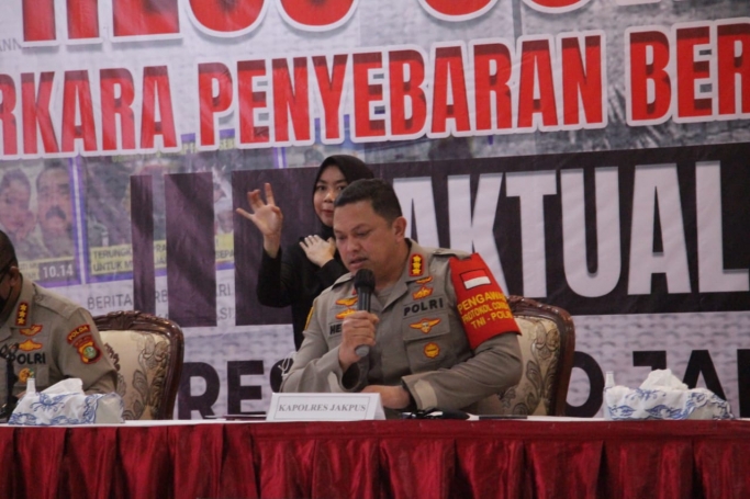 Kapolres Metro Jakarta Pusat, Kombes Pol Hengki Haryadi dalam konferensi pers di Balai Pertemuan Metro Jaya. (Foto: PMJ News)