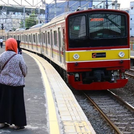 Stasiun KA Jatinegara. (Foto: Dok Net)