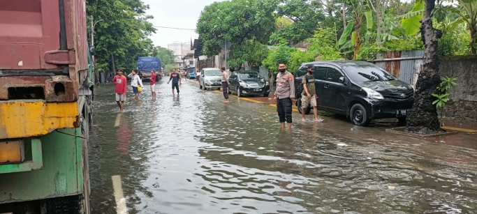 Dampak banjir rob di wilayah Jakut. (Foto: PMj News). 