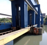 Pintu air di Jakut. (Foto: PMJ News)