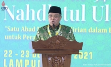 Ketua Umum PBNU, Said Aqil Siroj memberikan sambutan dalam Muktamar ke34 Nahdlatul Ulama. (Foto: PMJ News/YouTube Setpres).