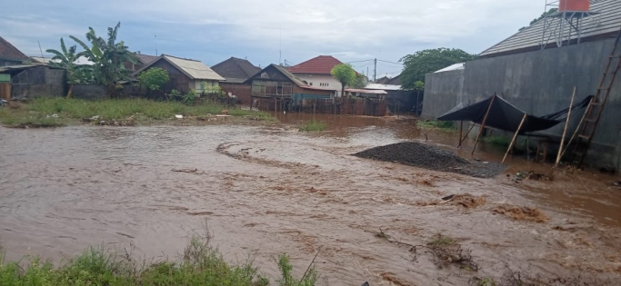 Banjir di Lombok Barat. (Foto: Dok Net)