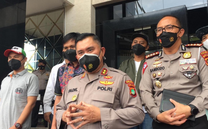 Kapolda Metro Jaya Irjen Pol Fadil Imran memberi keterangan di Mapolda Metro Jaya, Jakarta. (Foto: PMJ News)