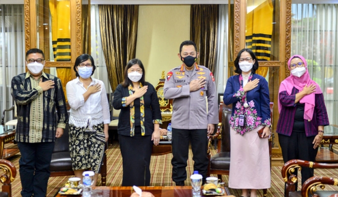 Kapolri Jenderal Listyo Sigit Prabowo menerima audiensi Komnas Perempuan di Mabes Polri. (Foto: PMJ News)