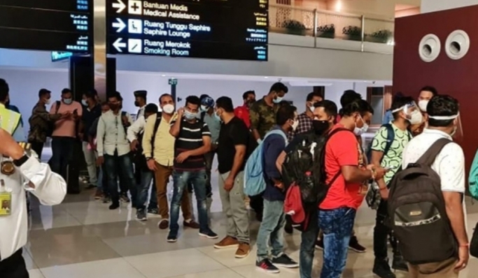 Penumpang pesawat terbang di Bandara Soekarno-Hatta. (Foto: PMJ News/Polres Bandara Soetta)