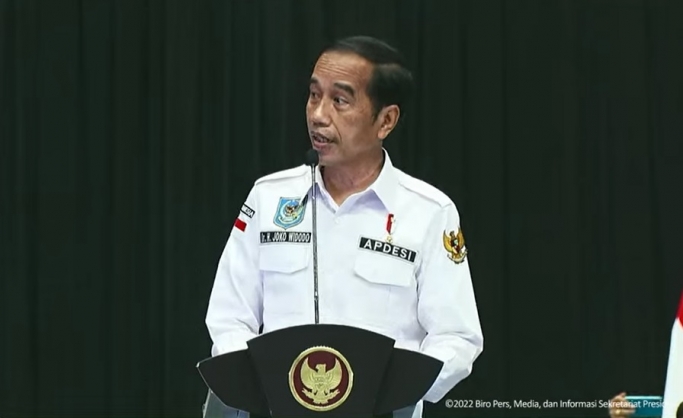 Presiden Jokowi saat membuka Silaturahmi Nasional Assosiasi Pemerintah Desa Seluruh Indonesia. (Foto: PMJ News/YouTube Setpres)