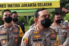 Kapolres Metro Jakarta Selatan, Kombes Pol Budhi Herdi Susianto saat memberikan keterangan. (Foto: Dok PMJ News/Yeni)