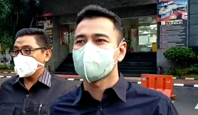 Artis Raffi Ahmad saat di Polda Metro Jaya beberapa waktu lalu. (Foto: PMJ News/Yeni)