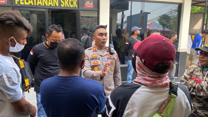 Keterangan Kapolsek Cengkareng Kompol Ardhie Demastyo. (Foto: PMJ News)