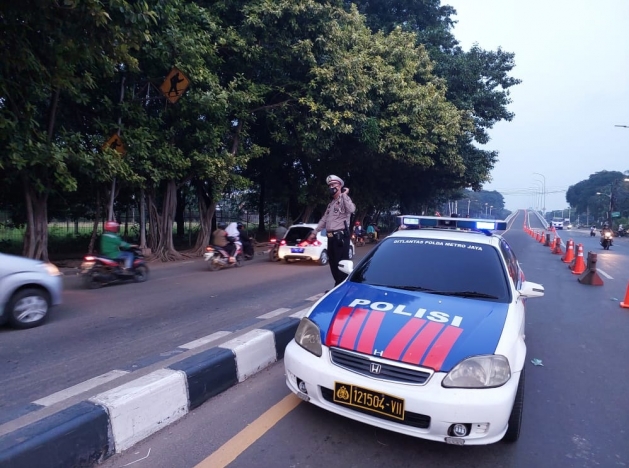 Mobil Kepolisian. (Foto: PMJ/TMC Polda Metro). 