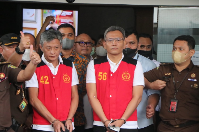 Terdakwa Hendra Kurniawan dan Agus Nurpatria. (Foto: PMJ/Fajar).