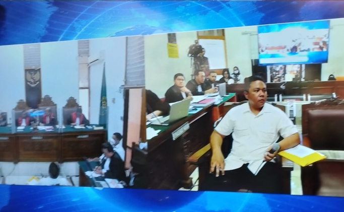 Saksi Aditya Cahya, anggota Polri memberikan kesaksiannya dalam sidang Obstruction of Justice penyelidikan kasus Brigadir J. (Foto: PMJ News/Fajar)