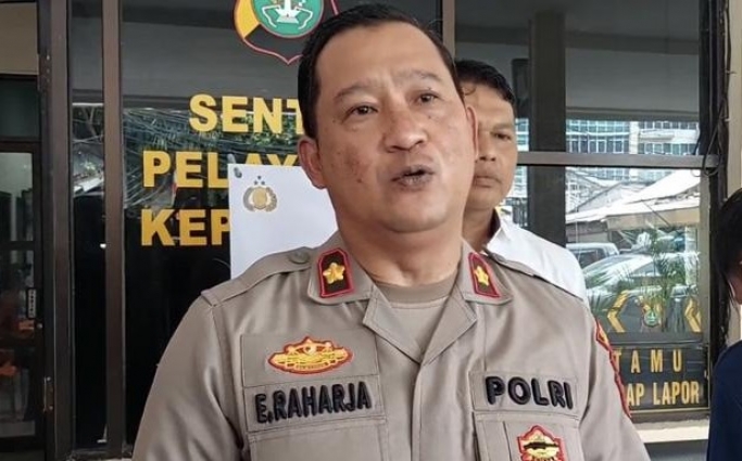 Kapolsek Jatinegara, Kompol Entong Raharja saat memberikan keterangan. (Foto: PMJ News/Dok Polisi)