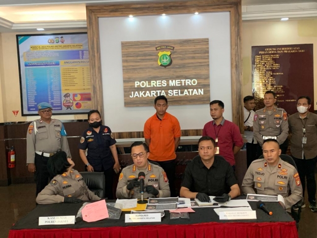 Polres Metro Jakarta Selatan menggelar perkara pengungkapan kasus penganiayaan. (Foto: PMJ News)