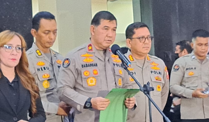 Karo Penmas Divisi Humas Polri Brigjen Pol Ahmad Ramadhan saat menggelar konferensi pers. (Foto: PMJ News/Fajar)