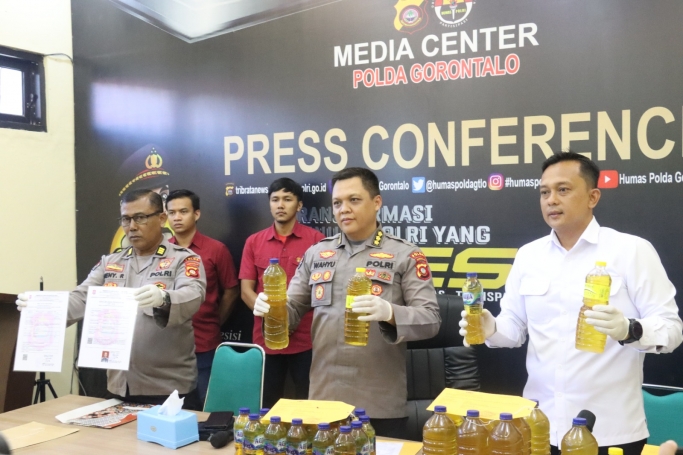 Keterangan Kabidhumas Kombes Pol Wahyu Tri Cahyono,SIK dan jajaran.  (Foto: PMJ News)