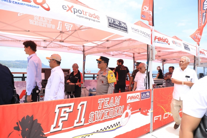 Pengamanan di hari kedua F1 Powerboat di Kota Balige. (Foto: PMJ News)