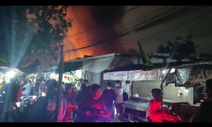 Kebakaran hebat melanda Depo Pertamina Plumpang, Koja, Jakarta Utara. (Foto: Istimewa)