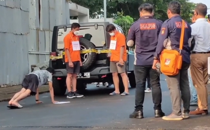 Polisi menggelar rekontruksi kasus penganiayaan David Ozora dengan menghaddirkan tersangka Mario Dandy dan Shane Lukas. (Foto: PMJ News/Fajar)