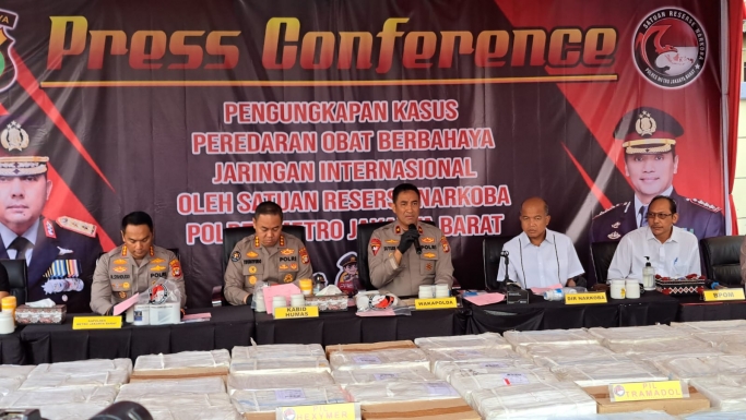 Wakapolda Metro Jaya Brigjen Pol Suyudi Ario Seto beri keterangan. (Foto: PMJ/Fajar).