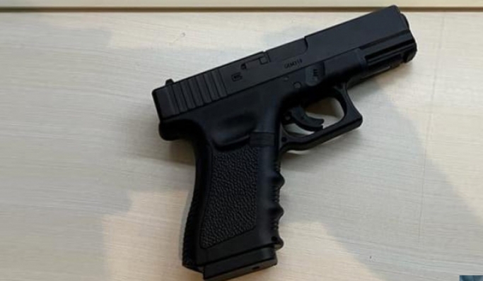 Senjata air gun yang digunakan pelaku penembakan kantor MUI. (Foto: PMJ News)