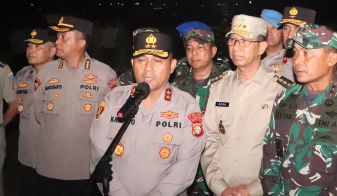 Kapolda Metro Jaya Irjen Pol Karyoto bersama dengan Gubernur DKI Jakarta dan Pangdam Jaya memimpin apel patroli gabungan skala besar. (Foto: PMJ News)