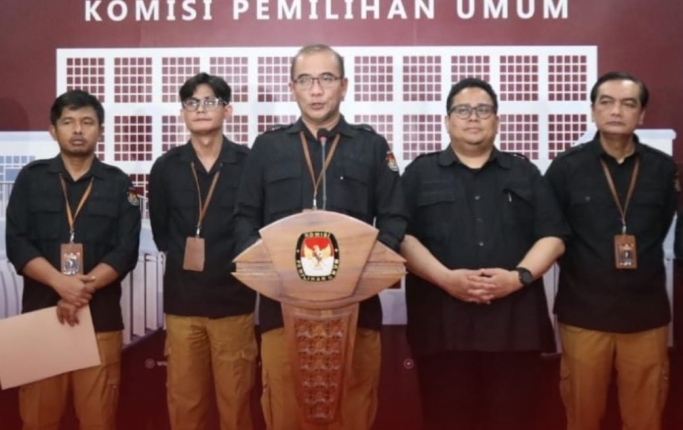 Ketua KPU RI, Hasyim Asy'ari saat memberikan keterangan pers. (Foto: PMJ News/Dok KPU)