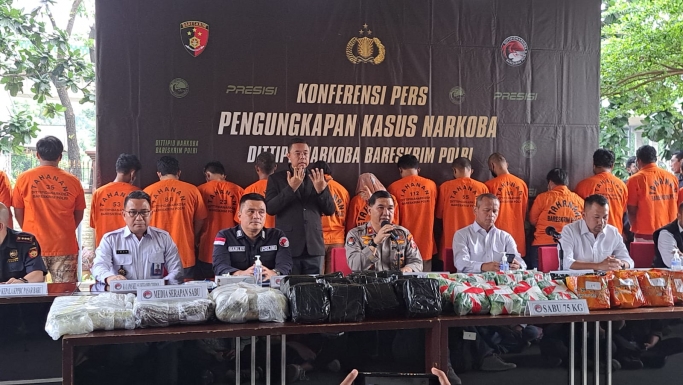 Bareskrim Polri menggelar perkara pengungkapan tujuh kasus peredaran narkoba. (Foto: PMJ News/Fajar)