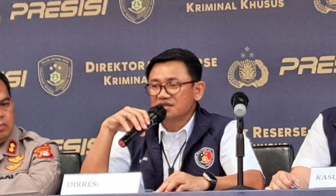 Dirreskrimsus Polda Metro Jaya, Kombes Pol Auliansyah Lubis saat memberikan keterangan pers. (Foto: PMJ News)