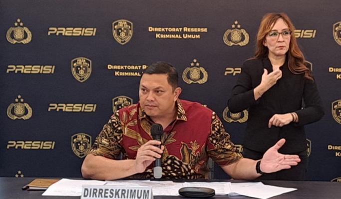 Dirreskrimum Polda Metro Jaya Kombes Pol Hengki Haryadi saat konferensi pers. (Foto: PMJ News/Fajar)