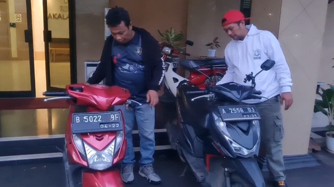 Barang bukti motor yang diamankan kepolisian. (Foto: PMJ).