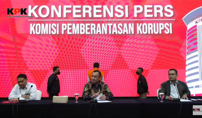 KPK menetapkan Sekretaris MA Hasbi Hasan sebagai tersangka. (Foto: PMJ News/YouTube KPK RI)