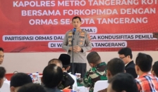 Kapolres Metro Tangerang Kota, Kombes Pol Zain Dwi Nugroho menggelar pertemuan bersama Forkopimda dengan Ormas. (Foto: PMJ News)