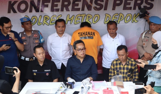 Polres Metro Depok menggelar perkara kasus pembunuhan mahasiswa UI. (Foto: PMJ News)