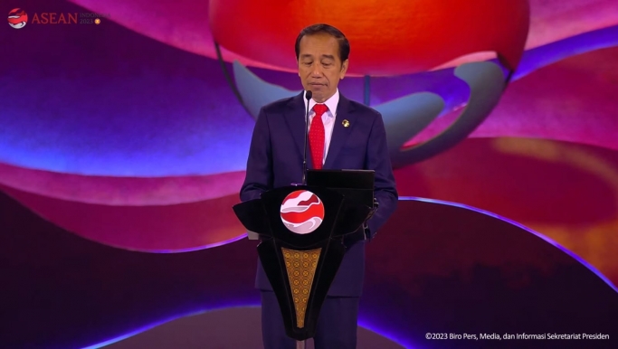 Presiden Jokowi resmi membuka KTT ASEAN Ke-43. (Foto; PMJ/Dok Setpres).